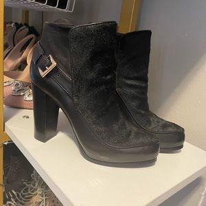 Nicole Miller Flora bootie 5.5
